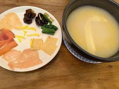 -桥香园云南过桥米线(红龙井店)