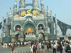 -泉城欧乐堡戏水湾艺术养生温泉