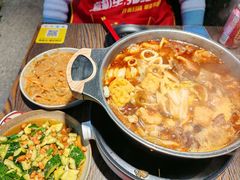 -鼎牛牛炖锅·烤串(温泉路店)