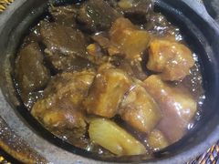 牛腩牛筋萝卜煲-熠盛粤味·顺德桑拿鸡(永康路店)