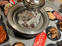 -啊美丽炭火烤肉(滑翔一店)