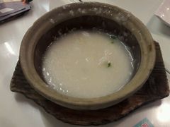 -新大咀港式茶餐厅(宝山万达店)