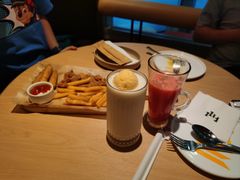 -菲滋意式餐厅(富阳东方茂店)
