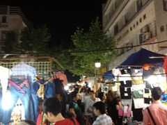 -吴山路夜市
