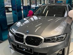 -上海宝信宝马4S店