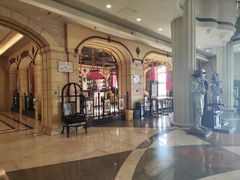 -泉城欧乐堡戏水湾艺术养生温泉