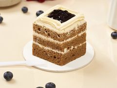 蓝莓小蛋糕-红宝石·鲜奶小方·海派西点房(南丹店)