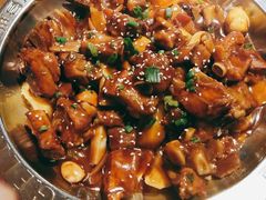 仔排煲-胖哥俩肉蟹煲(湖滨银泰in77店)