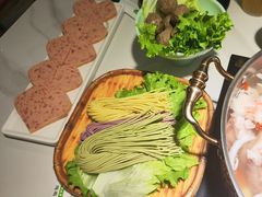 -椰子湾·海南火锅·糟粕醋·椰子鸡(正大广场店)