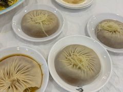 陈士荣蟹黄汤包-鸿运酒楼