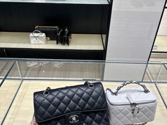-Chanel(德基广场店)
