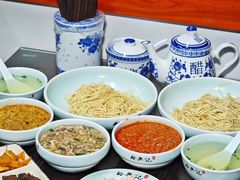 -裕兴记•蟹黄面馆(人民广场店)