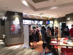 大堂-肯德基(天鹅湖万达店)