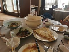 -静之湖湖畔餐厅