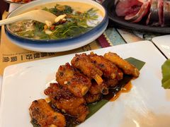 -刘姐啤酒鱼民族演艺餐厅(西街总店)
