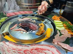 -哈哈碳都·牛肋条无限自助烤肉(台江万达店)