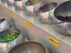 -毛辣果·贵州红酸汤牛肉火锅(西单店)