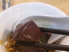 嫩滑靓猪红-华哥新鲜猪精品美食