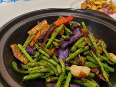 -老船夫婚宴婚庆会馆(延吉路店)