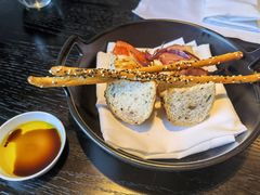 餐前面包-当米亚诺意大利餐厅(武汉光谷凯悦酒店)