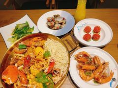 -臻鲜燕海鲜融合餐厅(金陵style店)
