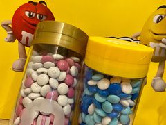 -m豆巧克力世界(上海世茂广场店)