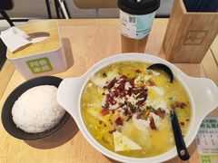 -阿香米线(凯德广场.1818店)
