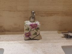 -鲜艳西餐厅(衡山路十二号华邑店)