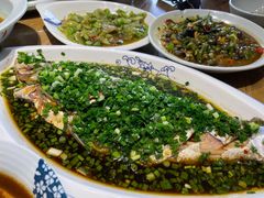 葱油大白花-陈先进鱼馆·地道农家菜(湖墅南路店)