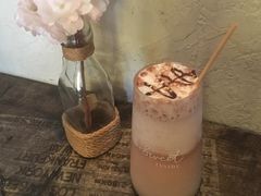 -layback cafe & bar