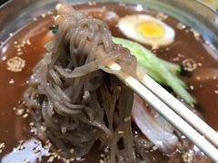 -许哥东北烧烤·铁丳烤串·宫后夹肉(繁花中心店)