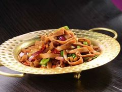 -天山醉美辣子鸡(文艺路店)