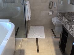 -青岛海尔洲际酒店