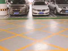 -凯德Mall新都心-停车场