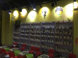 -泥娃娃DIY陶吧(易生活购物公园店)