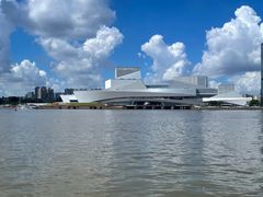 -广州白天鹅宾馆