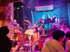 -江湖酒吧(老外滩店)
