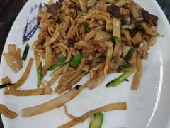 -潮隆牛肉美食城(莲花路店)