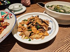 -佬湘楼·27年湘菜(天河都市广场店)