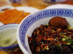 -沪西老弄堂面馆(定西路店)