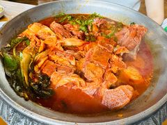 土豆排骨火锅（辣）-喇喇排骨火锅·传统韩式脊骨汤(望京西园总店)