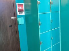 -荒岛实景沉浸密室(江汉路1店)