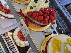 -花花卷卷·鲜食蛋糕(静安久光百货店)