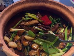 -八府香鸭·啫啫煲(华山路店)