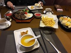 -戈尔登酒店·满堂彩咖啡厅