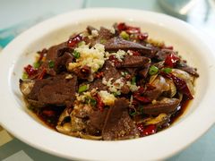 -河畔春天时尚餐厅