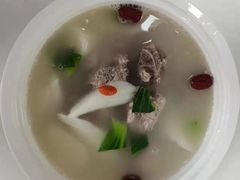 -爱月宝月嫂·育儿嫂(哈尔滨总店)