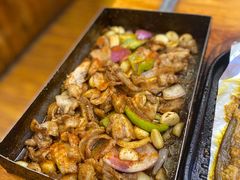 -老东镇啤酒屋海鲜加工·蒸汽海鲜·海鲜烧烤(台东店)