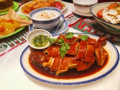 港式玫瑰油鸡-九龙冰室(徐汇日月光店)