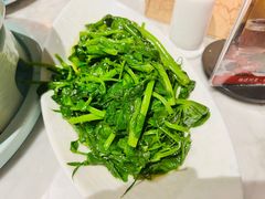 -渝信川菜 · 川味家常菜(财富购物中心店)